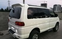 2002 MITSUBISHI Delica