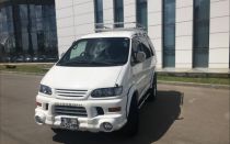 2003 MITSUBISHI Delica