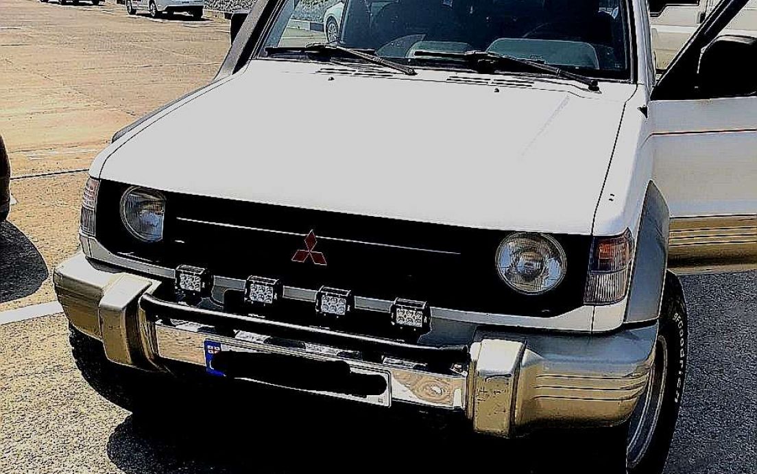 2003 MITSUBISHI Pajero