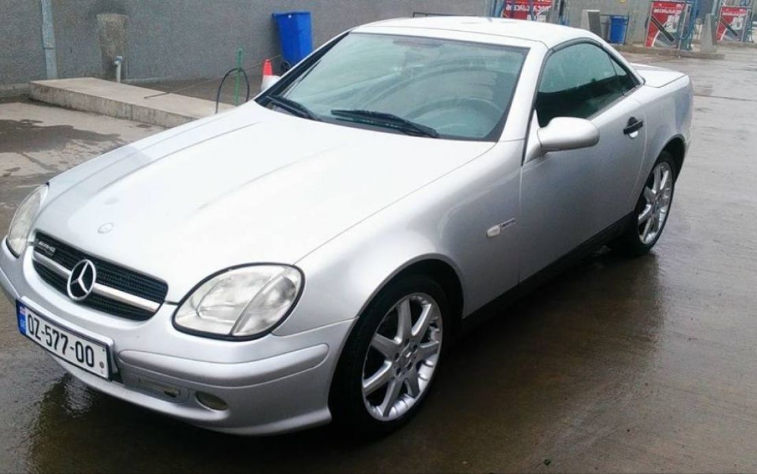 2000 MERCEDES-BENZ SLK 200