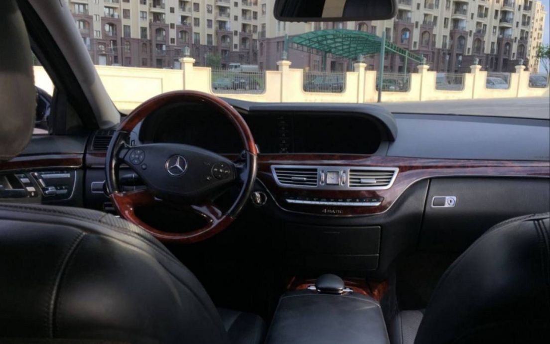 2010 MERCEDES-BENZ S 55