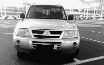 2004 MITSUBISHI Pajero